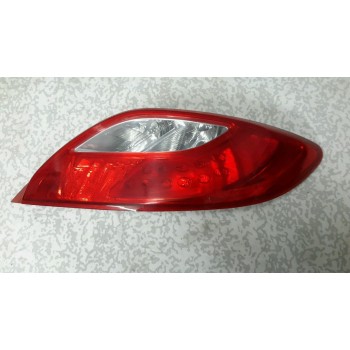 Đèn hậu Mazda2